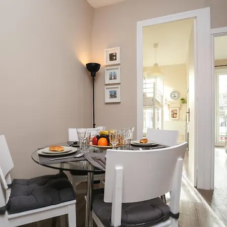 The Sants'S Balcony Apartment