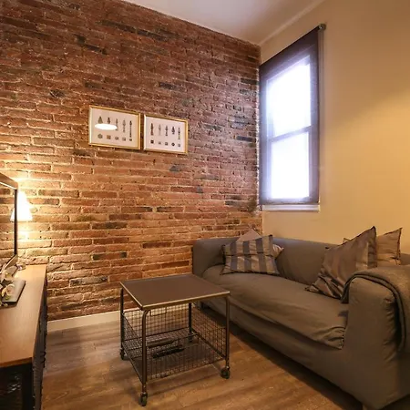 The Sants'S Balcony Apartment